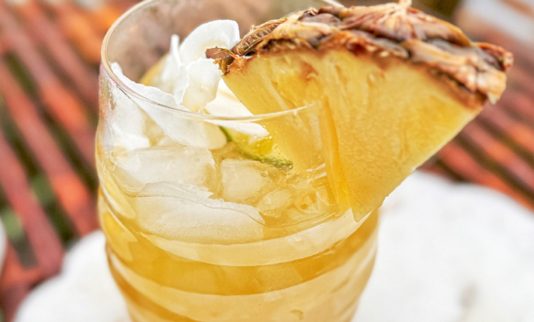 Thirsty? Whip Up this Tropical Pineapple Coconut Smash Mocktail in Minutes Thirsty? Whip Up this Tropical Pineapple Coconut Smash Mocktail in Minutes